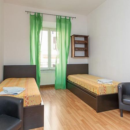 Rental In Rome Santini Apartment Oda fotoğraf