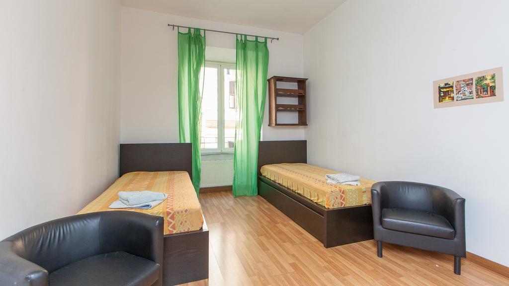Rental In Rome Santini Apartment Oda fotoğraf